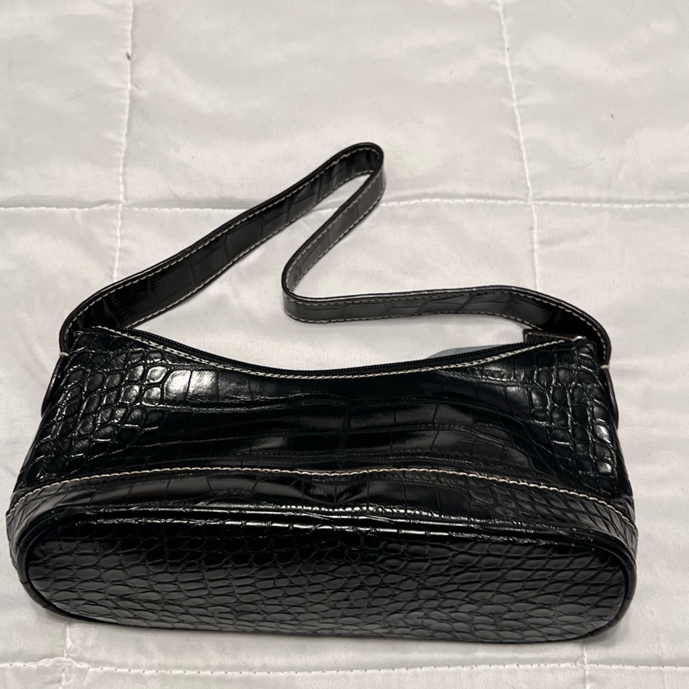 Vintage Tommy Hilfiger Small Elegant Black Crocodile-Embossed Women's Bag